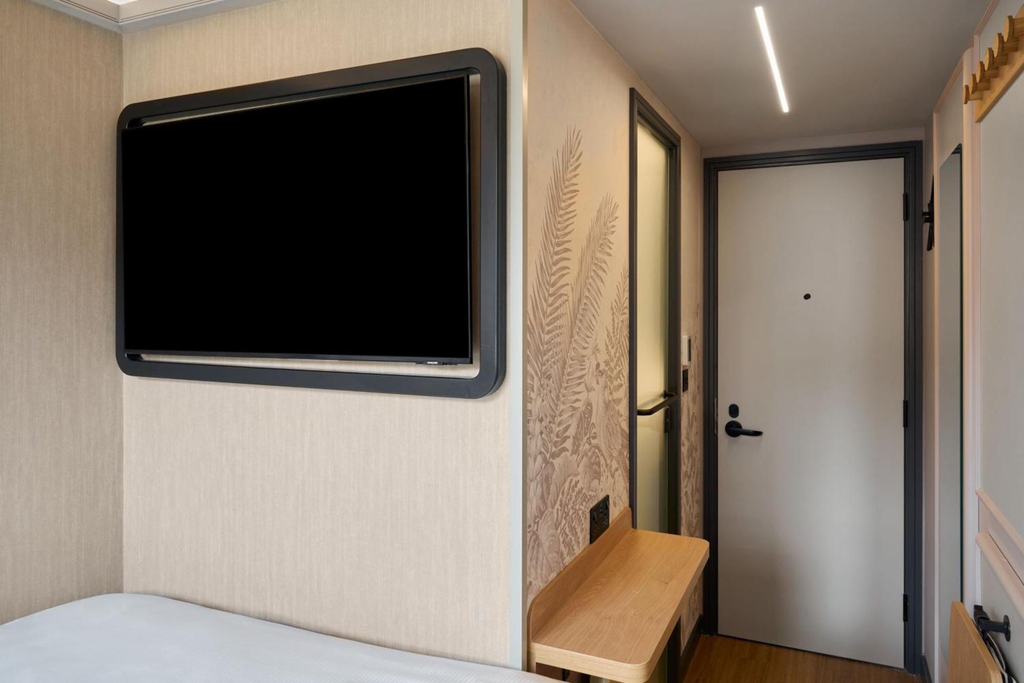 Four Points Express By Sheraton London Euston Экстерьер фото